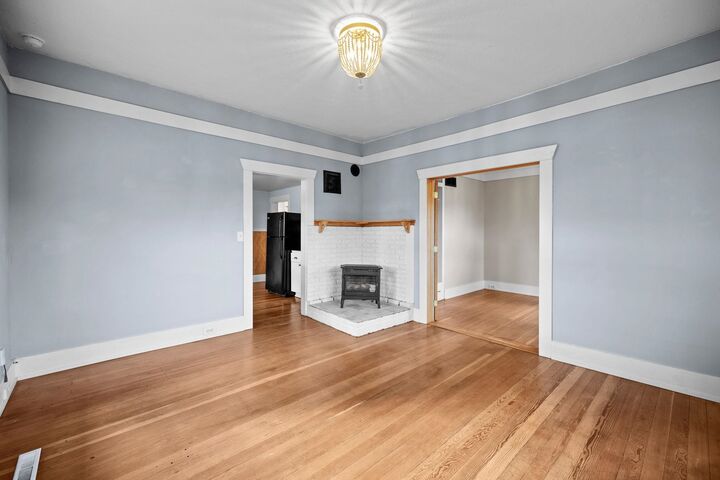 Property Photo: 1602 W York Ave WA 99205