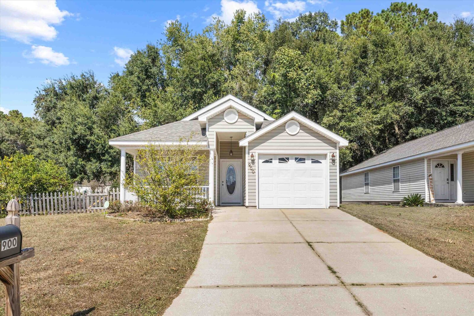 Property Photo:  900 Saddle Creek Run  FL 32301