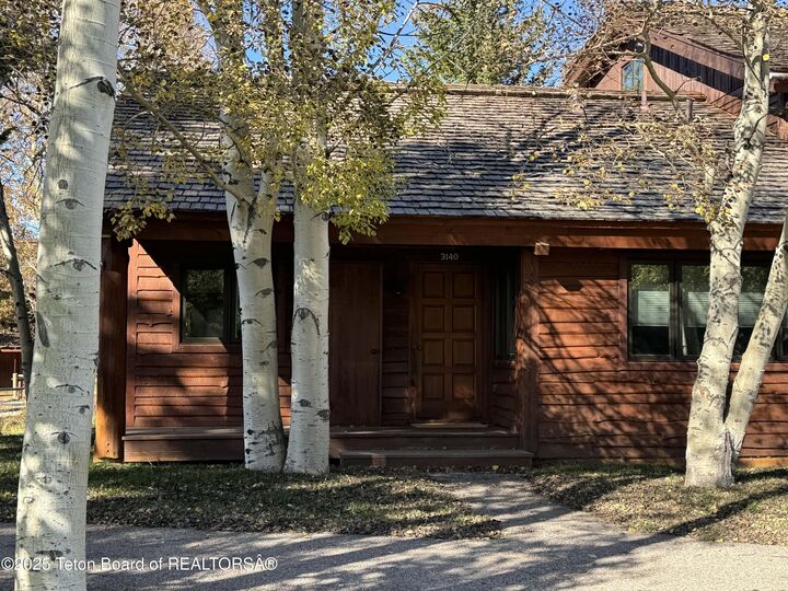 Property Photo:  1662 N East Butte Road  WY 83001 