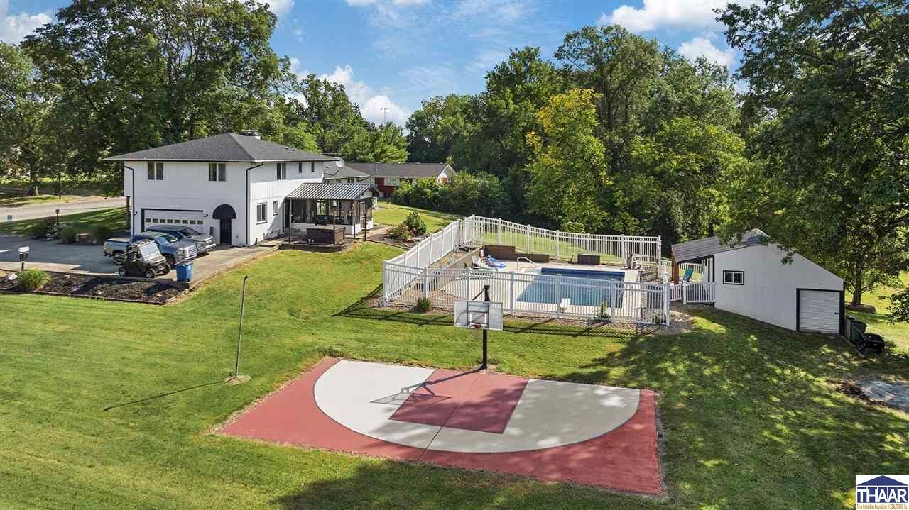 Property Photo: 403 W Wolfe Street IN 47882