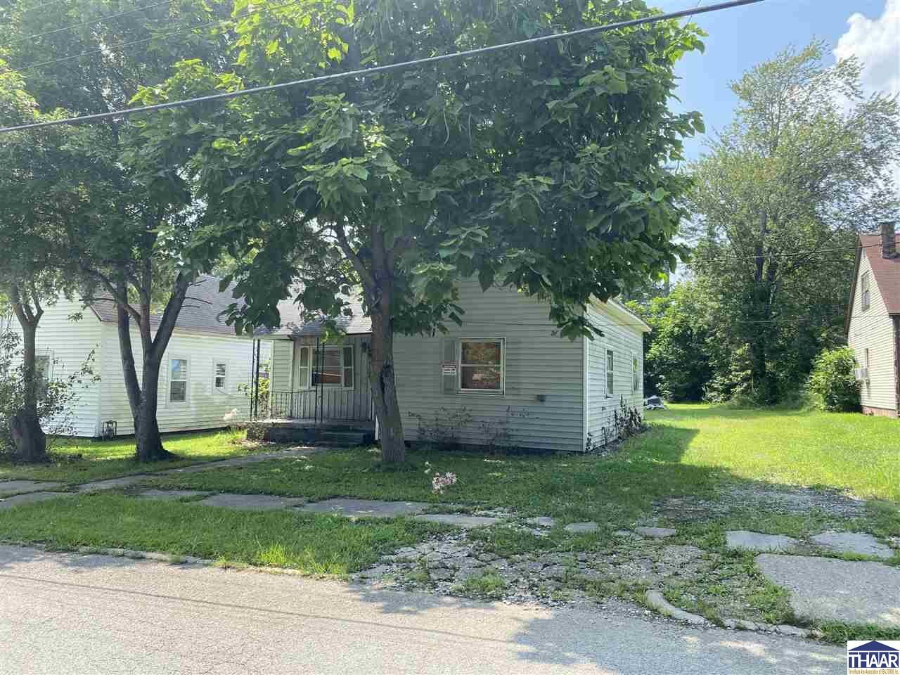 Property Photo: 26 S McCammon Street IN 47882