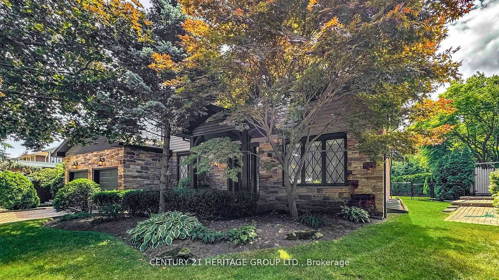 Property Photo: 280 Henderson Avenue ON L3T 2M2