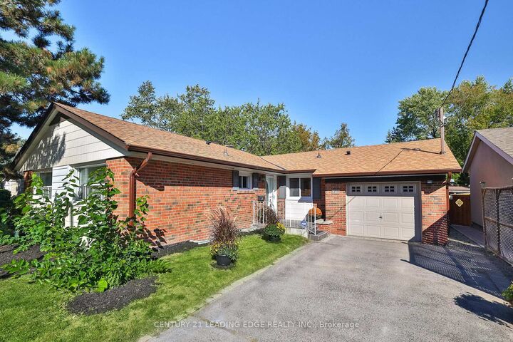 Property Photo: 26 Elvaston Drive ON M4A 1M9