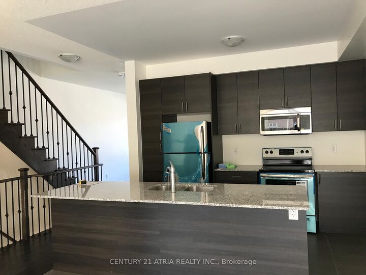 Photo de la propriété: 9 Temple Manor Road ON L6Y 6C5