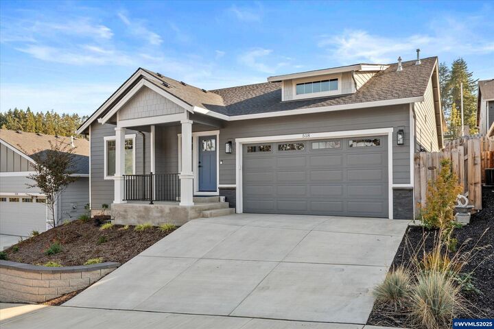 Property Photo:  518 Sarah Renee Av SE  OR 97306 