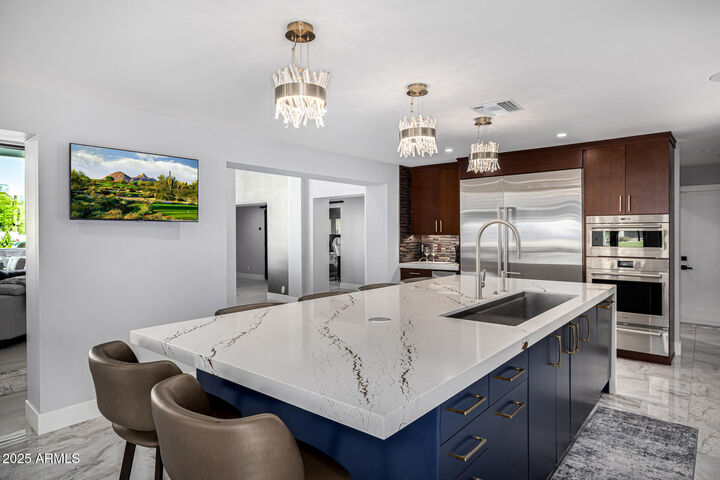 Property Photo:  5404 N 41st Street  AZ 85018