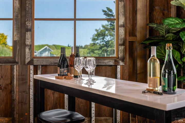 Property Photo:  5561 Sonoma Mountain Road  CA 95404