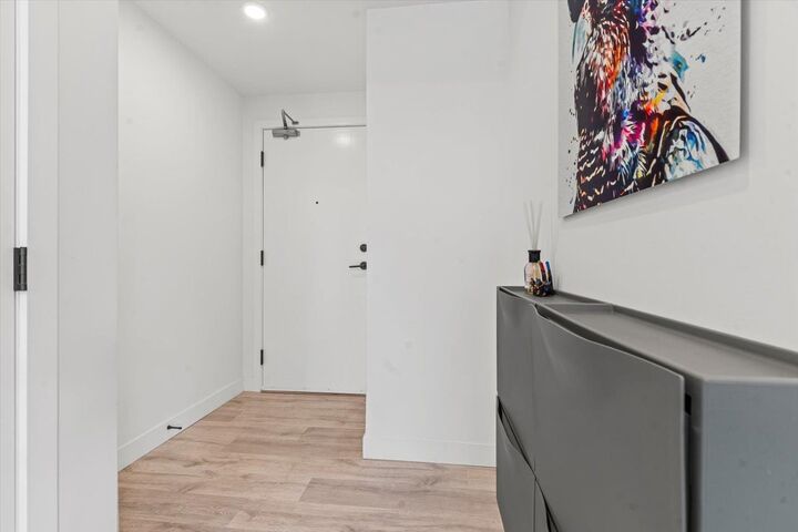 Property Photo:  32838 Landeau Place 401  BC V2S 0M6 