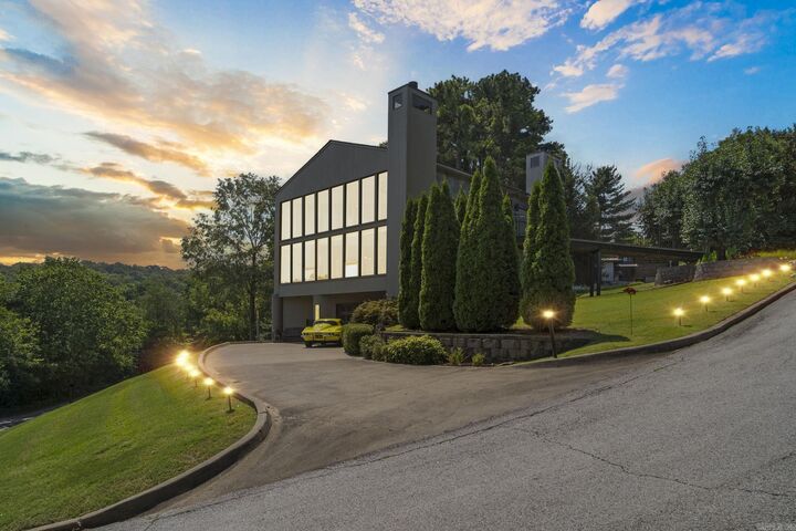 1140 E Lakefront Drive  Fayetteville AR 72703 photo