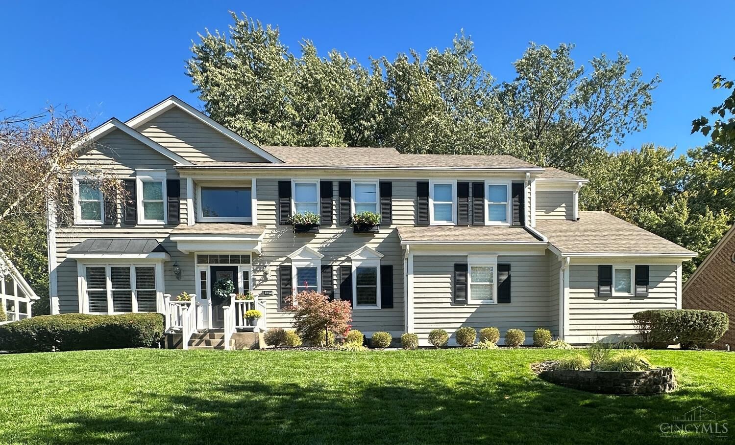 Property Photo:  124 Pheasantlake Drive  OH 45140