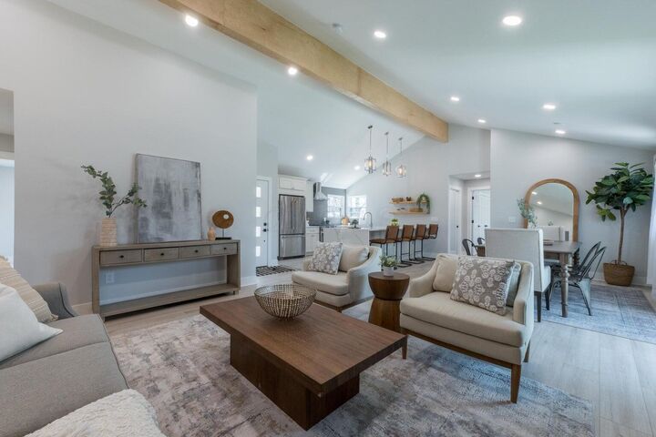 Property Photo: 3015 Welsford Road OH 43221