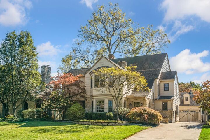 Property Photo: 2063 Westover Road OH 43221