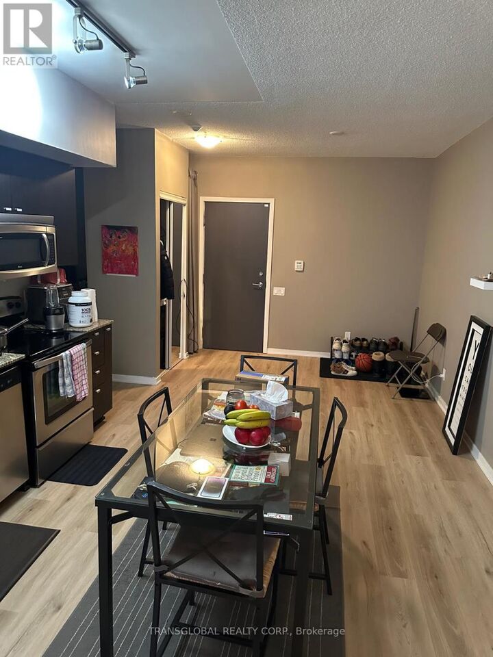 Property Photo:  103 The Queens Way 1703  ON M6S 5B3 