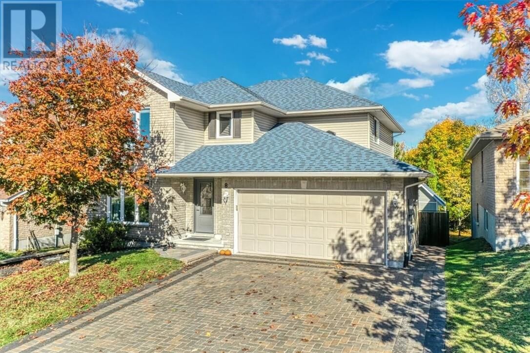 Photo de la propriété: 8 Mission Hill ON P3E 6M1