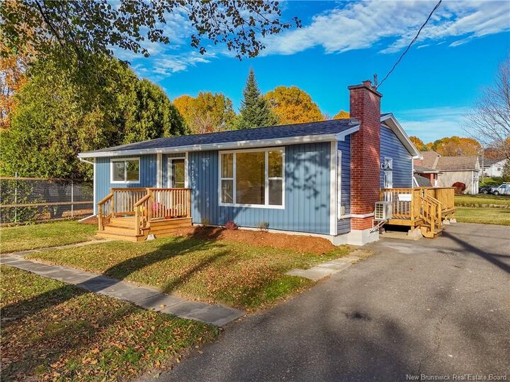 Photo de la propriété: 777 Maclaren Avenue NB E3A 3L6