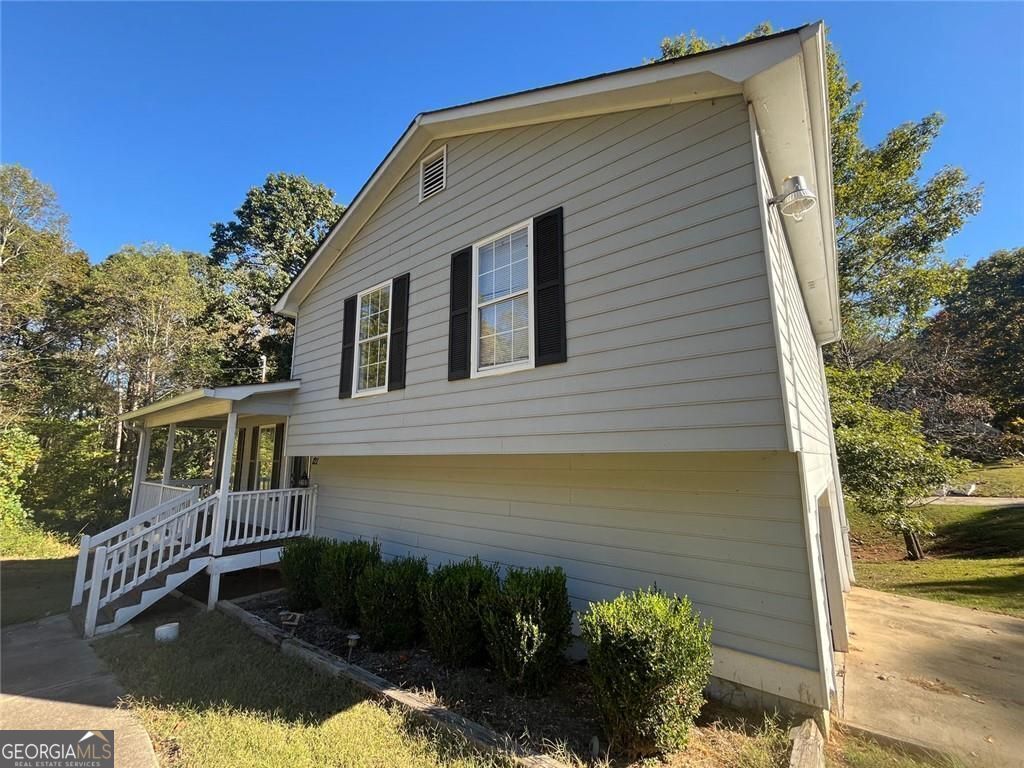 Property Photo: 121 Brooke Drive GA 30157