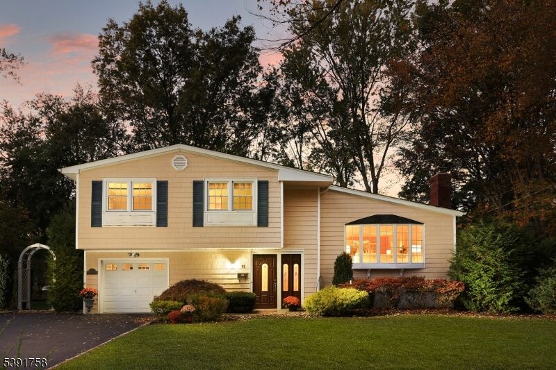 Property Photo:  11 Etmore Pl  NJ 07974