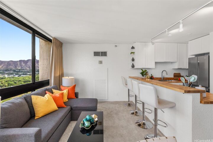 Property Photo: 300 Wai Nani Way I-1801 HI 96815