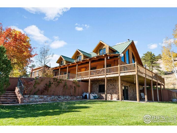 Property Photo:  196 Mule Deer Dr  CO 80537 