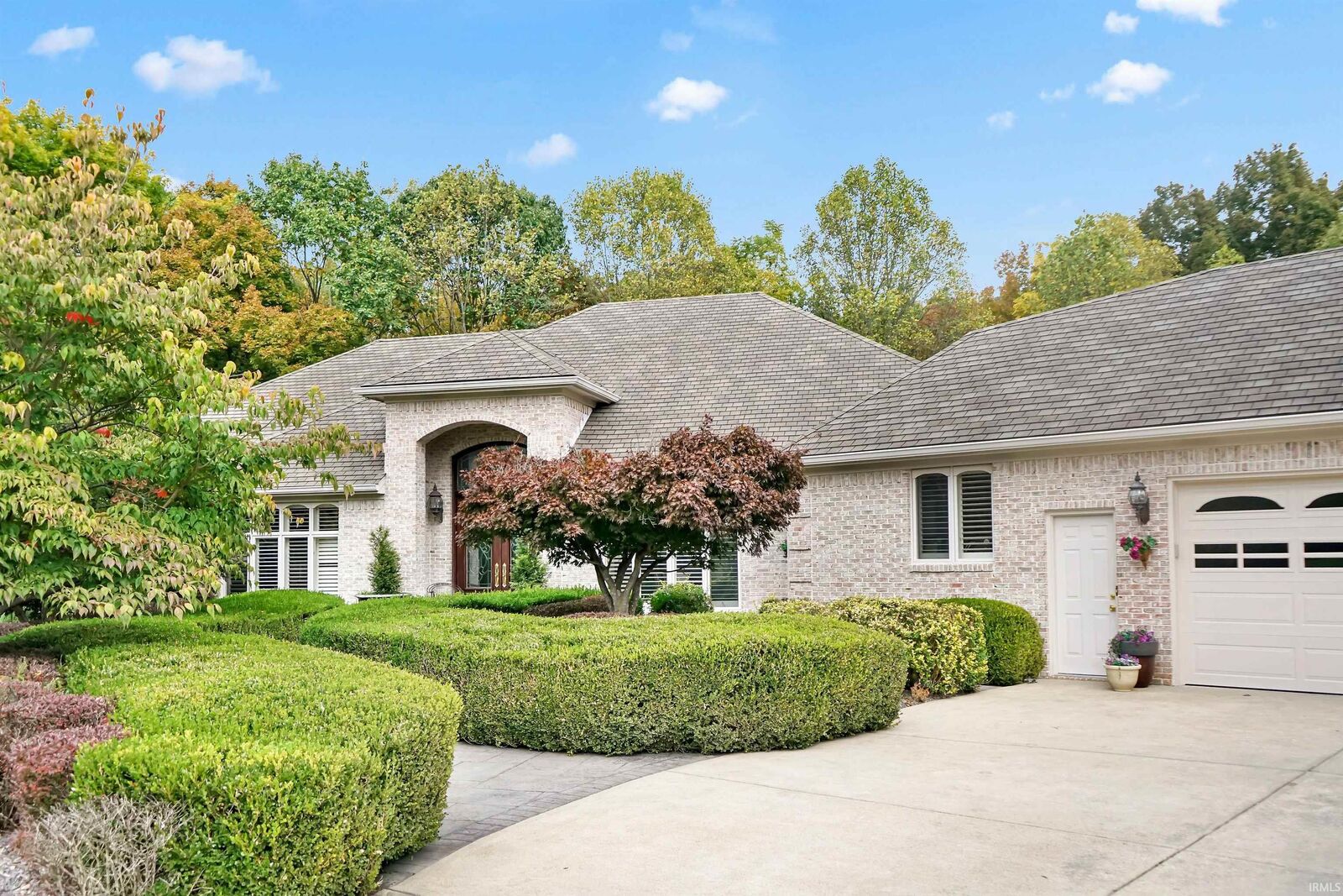 Property Photo: 3801 E Mabels Way IN 47408