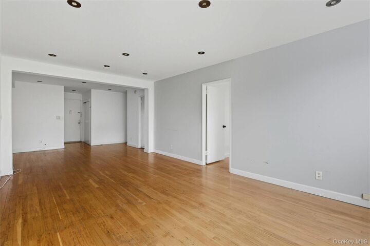 Property Photo:  119 South Highland Avenue 5B  NY 10562 
