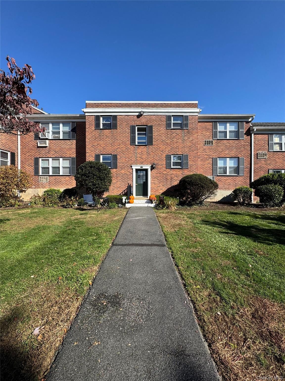 Property Photo: 123-3 South Highland Avenue B3 NY 10562