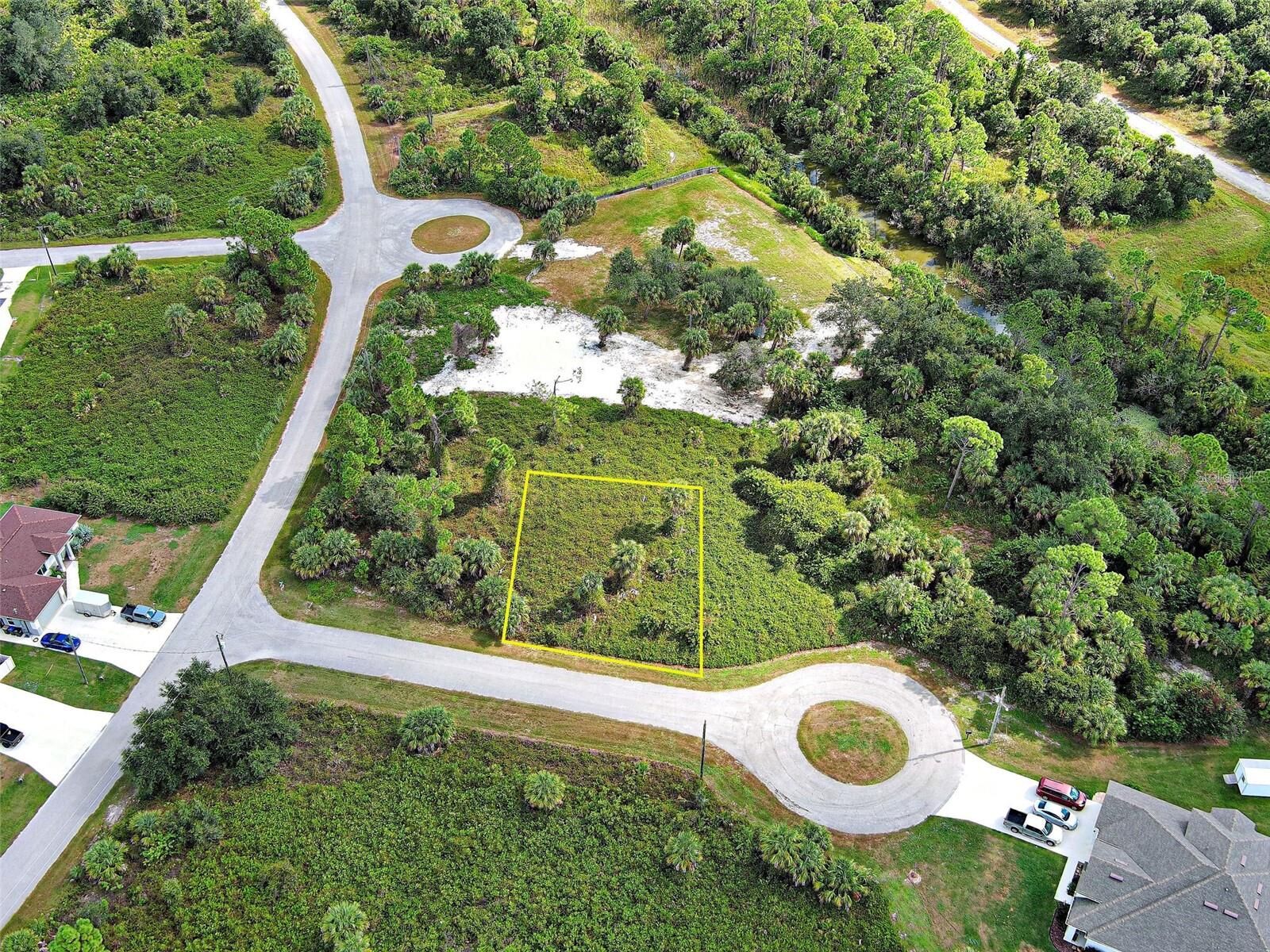 Property Photo: Tate Court FL 34288