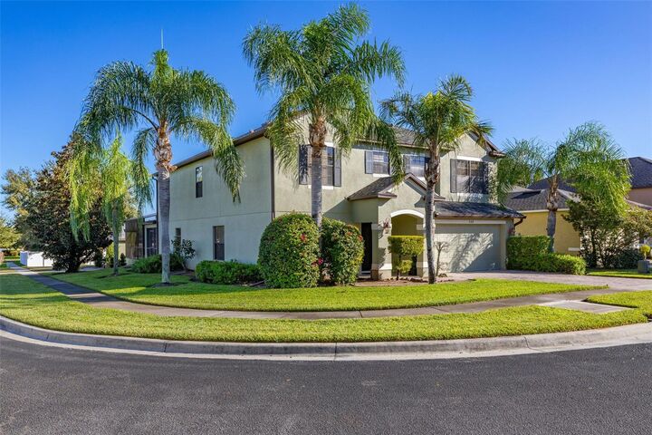 Property Photo:  348 Savannah Preserve Loop  FL 33837 