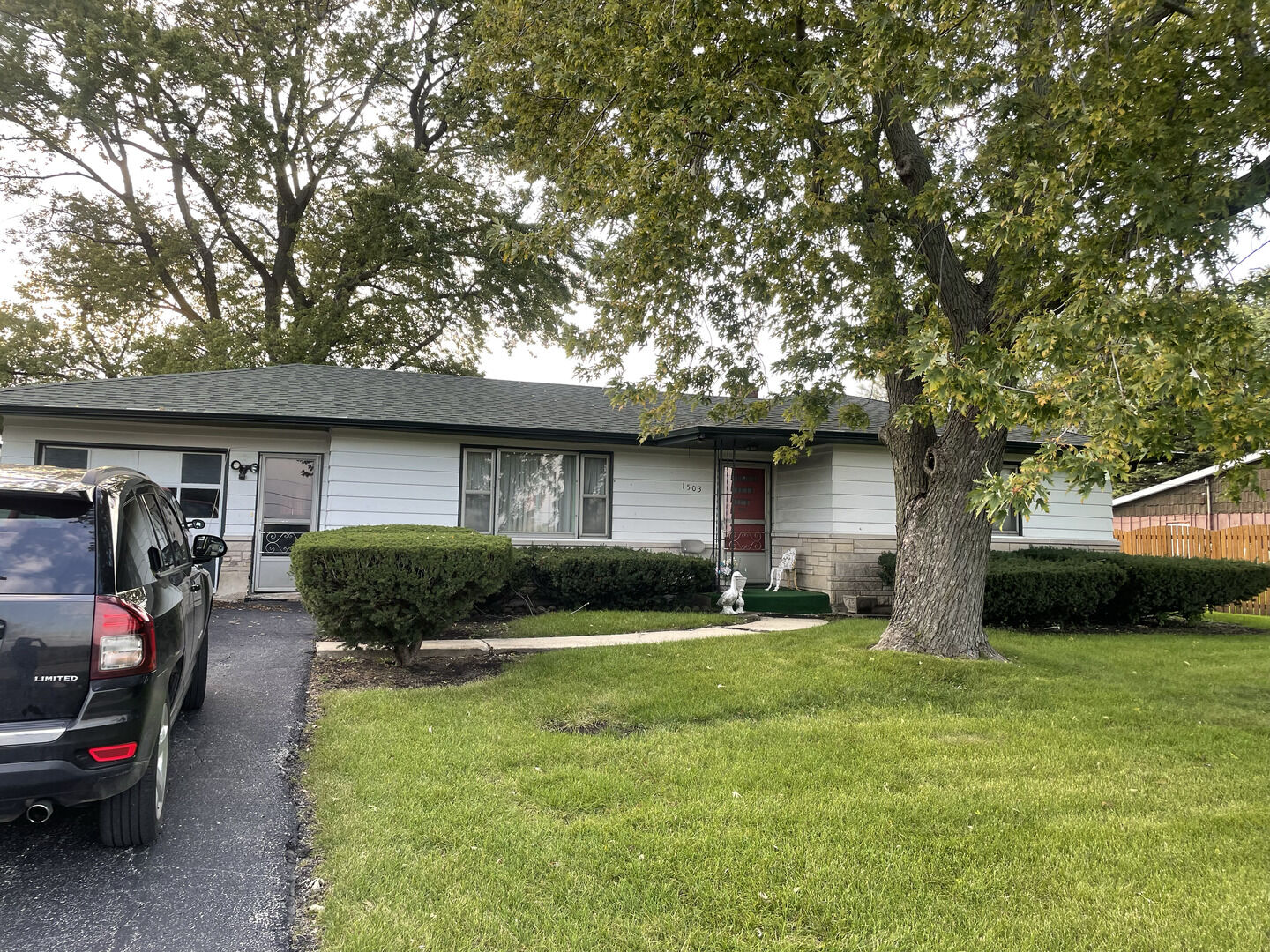Property Photo: 1503 Rickey Drive IL 60433
