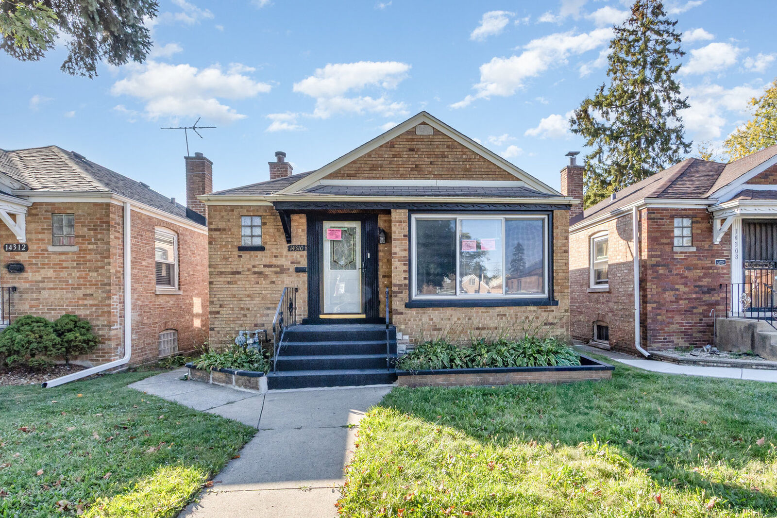 Property Photo: 14310 S Union Avenue IL 60827