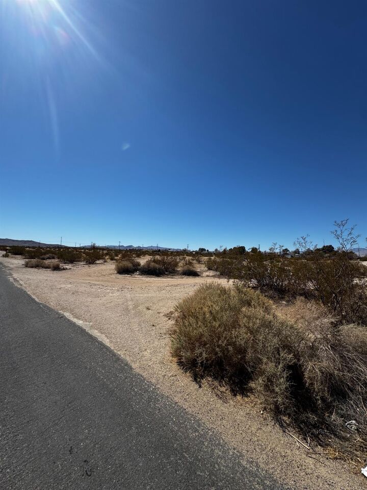 Property Photo:  0 W Coso Avenue  CA 93555 