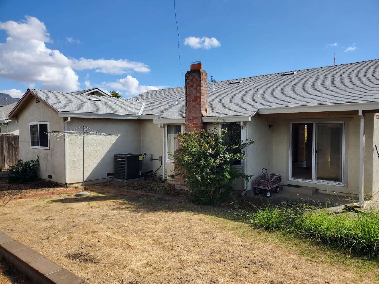 Property Photo: 8141 Steinbeck Way CA 95828