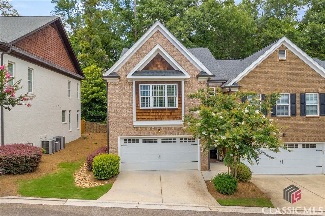 Property Photo:  180 Elliot Circle  GA 30677 