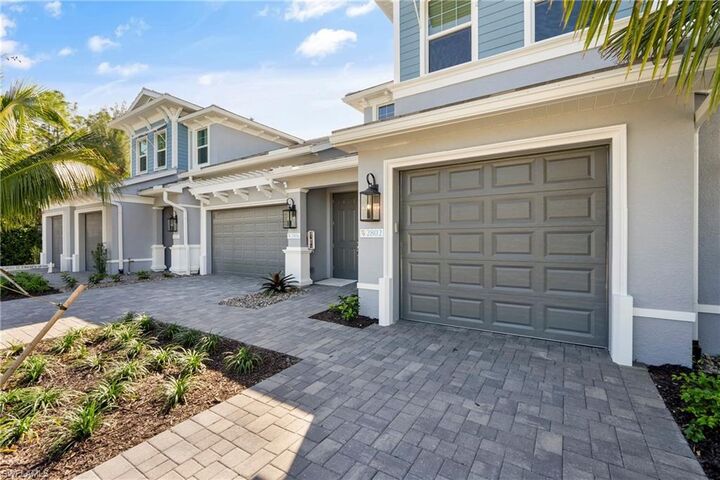 Property Photo: 2640 Seychelles Cir 2802 FL 34112