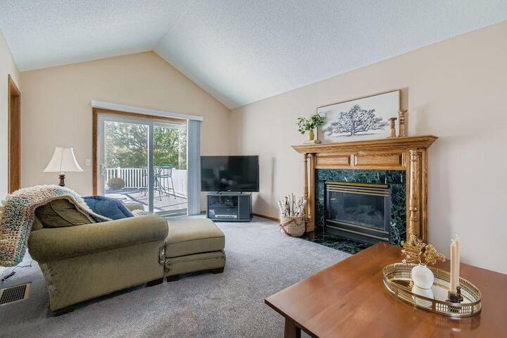 Property Photo:  2597 Hilo Avenue N  MN 55128