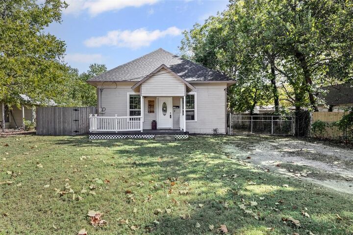 Photo de la propriété:  304 Dunn Street  TX 75165