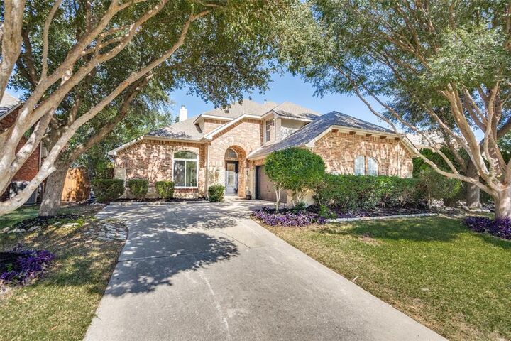 Property Photo:  417 Long Cove Court  TX 75002