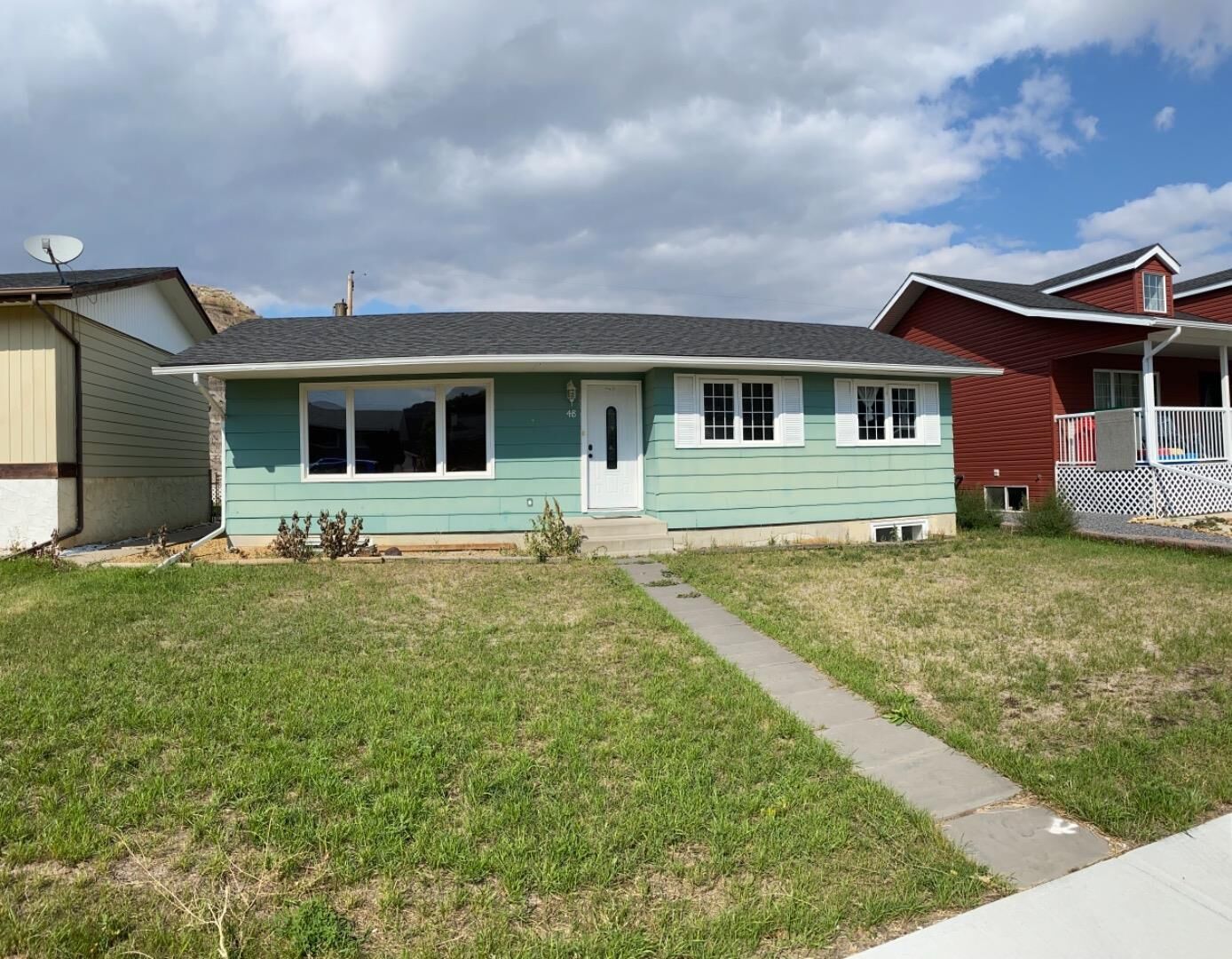 Property Photo:  48 Hunts Crescent  AB T0J 0Y6