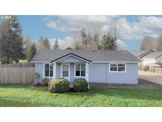 Property Photo:  2364 E Irwin Way  OR 97402 