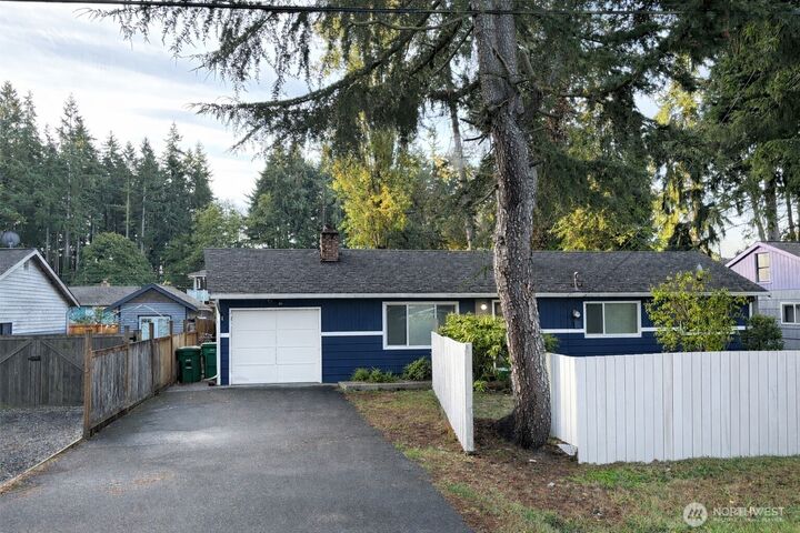Property Photo:  821  195th Street  WA 89155 