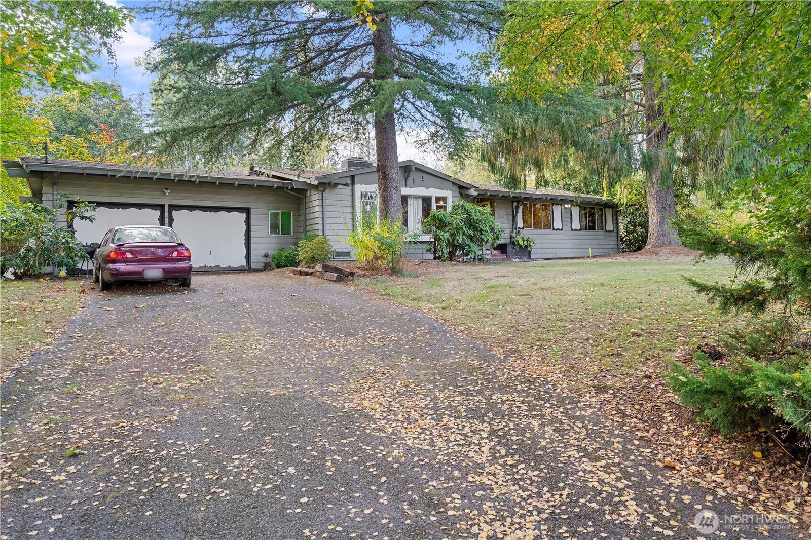 Property Photo:  19631  121st Avenue SE  WA 98031 