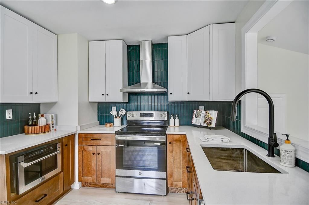 Property Photo: 1525 Palmyra St VA 23502