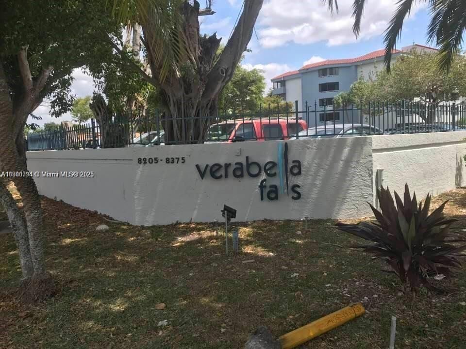Property Photo: 8215 SW 152nd Ave G-206 FL 33193