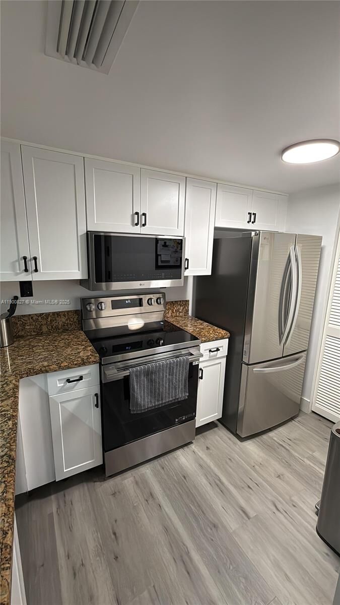 650 West Ave 303  Miami Beach FL 33139 photo