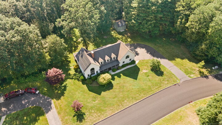 Property Photo:  18 Sandpiper Lane  CT 06333 