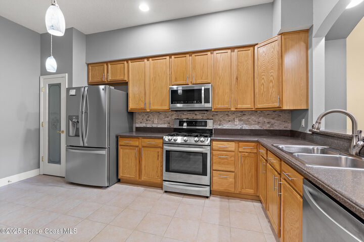 Property Photo:  104 Joe Place  FL 32920