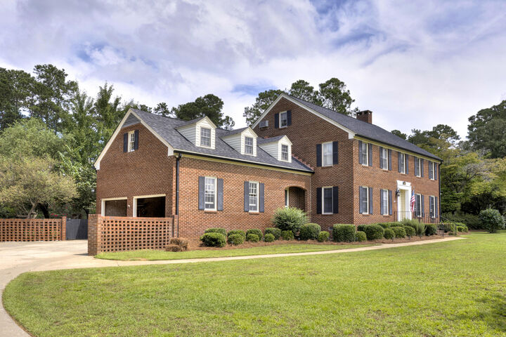Property Photo: 1054 Hickory Ridge Circle SC 29102