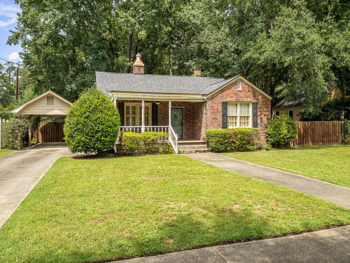 Property Photo: 5 Glendale Court SC 29150