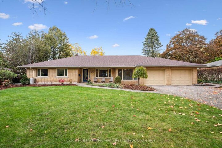 Photo de la propriété: 36 Harcourt Drive ON N1G 1J6