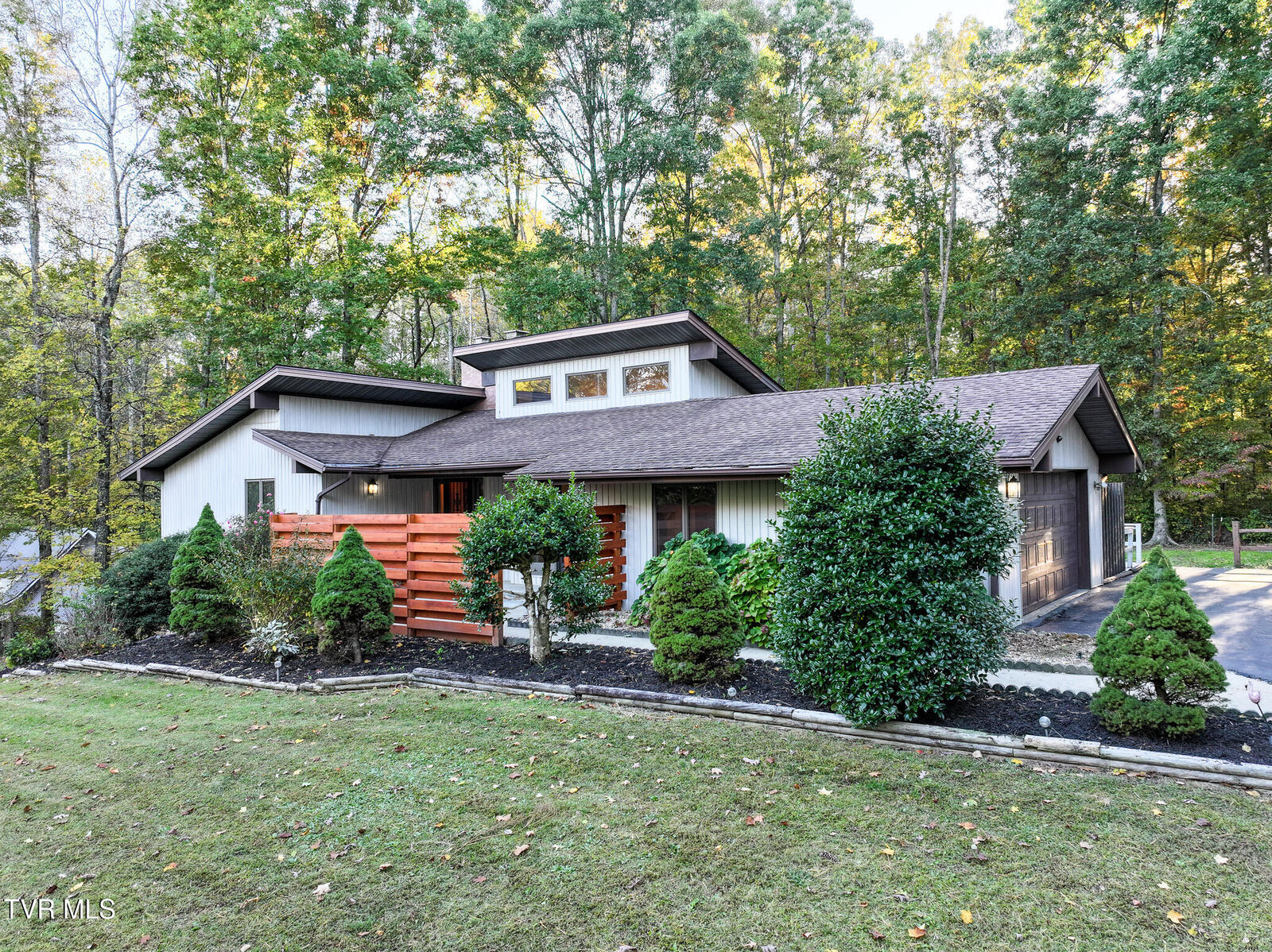 Property Photo: 35 Alpine Cove TN 37743
